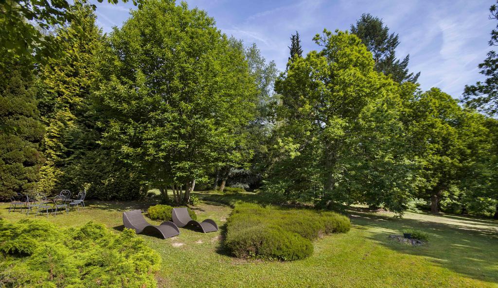 Chambres D'Hotes Le Chalet Condat-sur-Vienne Exteriör bild