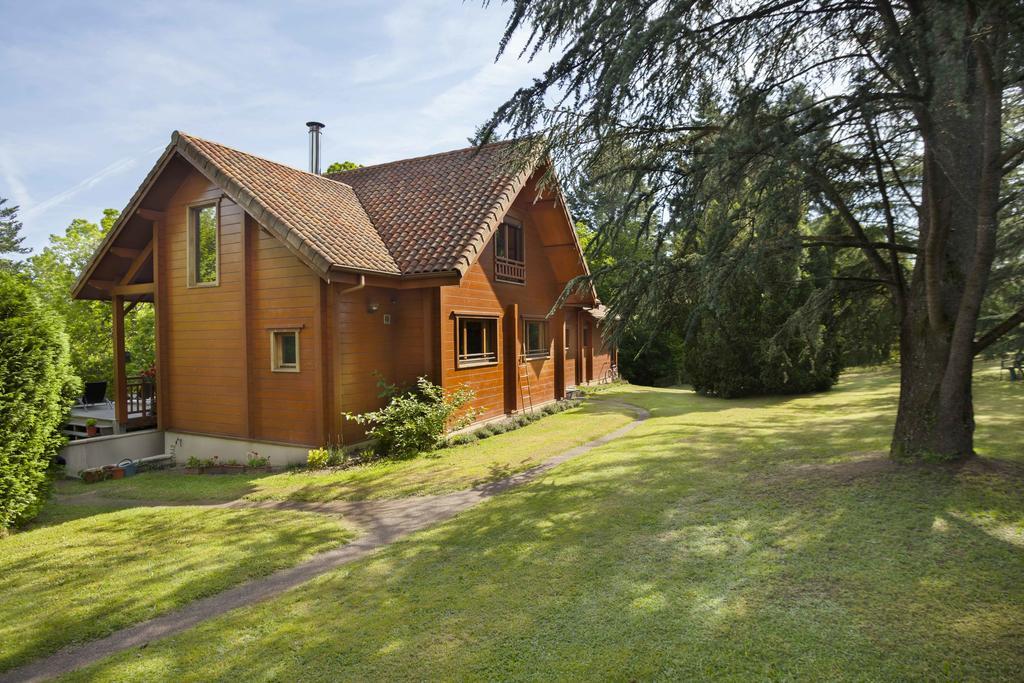 Chambres D'Hotes Le Chalet Condat-sur-Vienne Exteriör bild